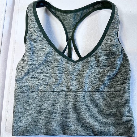 PINK Victoria's Secret Green Sports Bra with Racerback and Scoop Neck - Picture 1 of 4